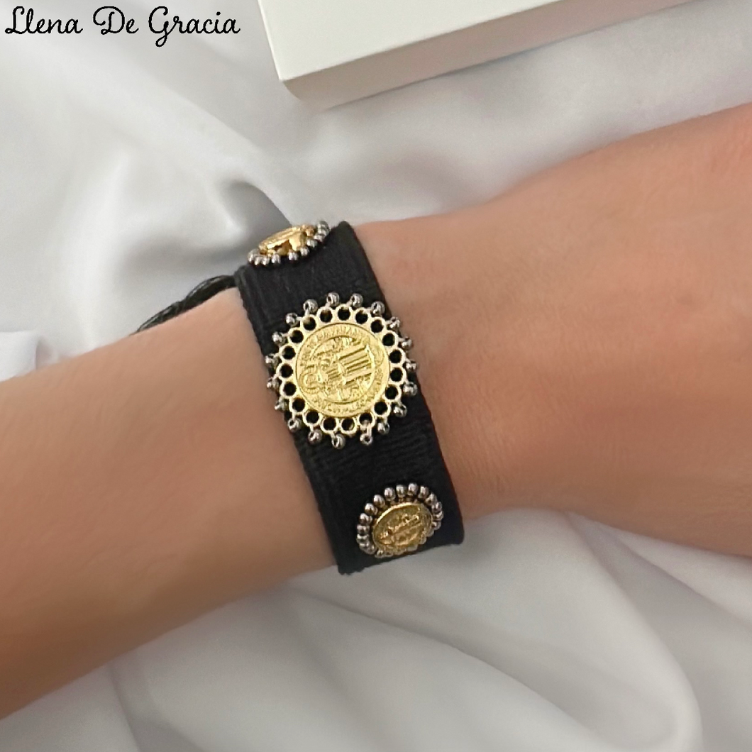 Pulsera tejida de San Benito