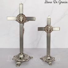 Cargar imagen en el visor de la galería, Cristo Crucificado
