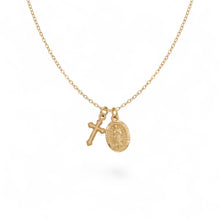 Cargar imagen en el visor de la galería, Cadena italiana Llena de Gracia chapada en oro 18k con dije de la Virgen de Guadalupe y cruz pequeña
